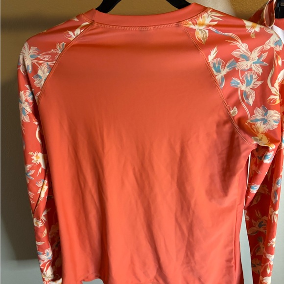 OP Bright Peach Rash Guard Top - Picture 3 of 8